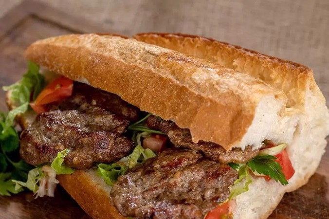 EKMEK ARASI KÖFTE